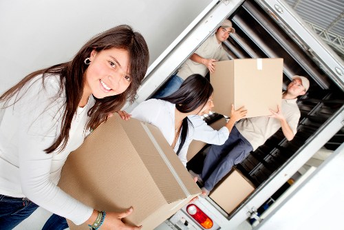 Packing support for flats and homes near Harringay streets